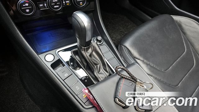 Volkswagen Jetta 2021 — photo 12