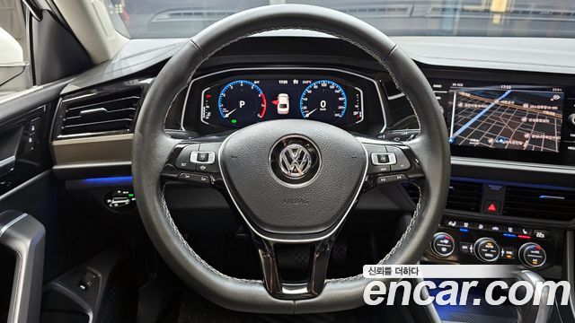 Volkswagen Jetta 2021 — photo 19