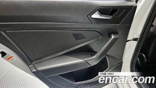 Volkswagen Jetta 2021 — photo 15