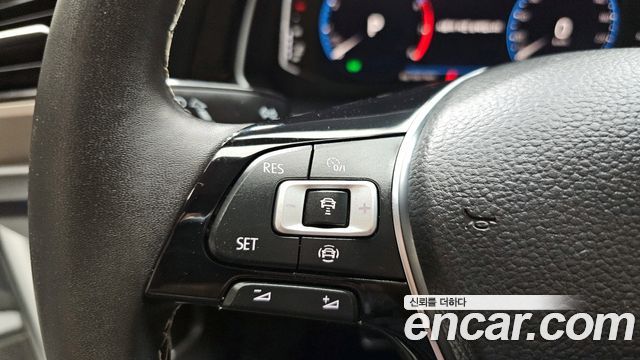 Volkswagen Jetta 2021 — photo 33