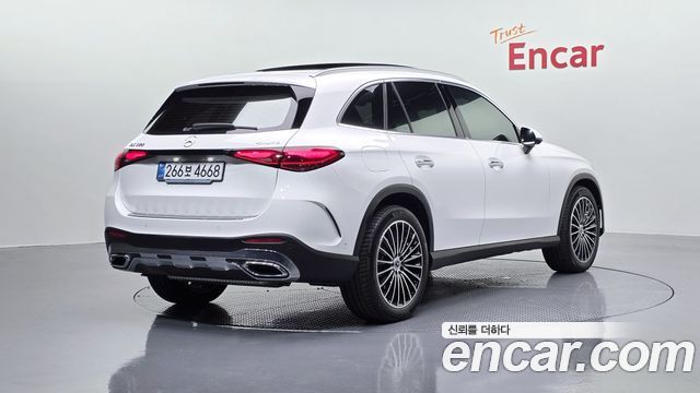 Mercedes-Benz GLC-Class 2026 — photo 2