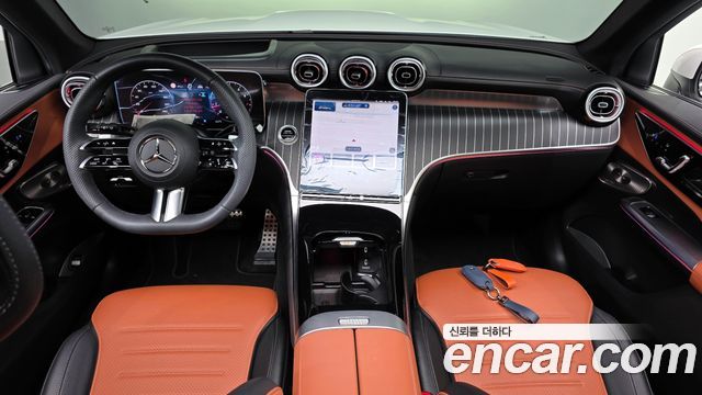 Mercedes-Benz GLC-Class 2026 — photo 10