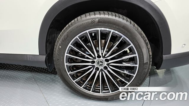 Mercedes-Benz GLC-Class 2026 — photo 7