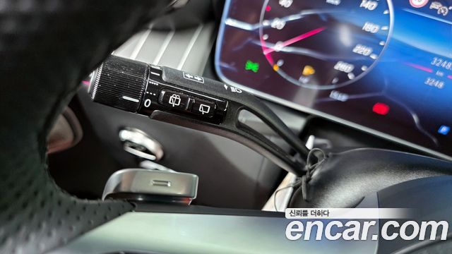 Mercedes-Benz GLC-Class 2026 — photo 28