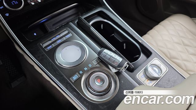 Genesis GV80 2022 — photo 12