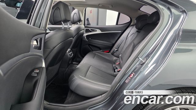 Genesis G70 2019 — photo 18