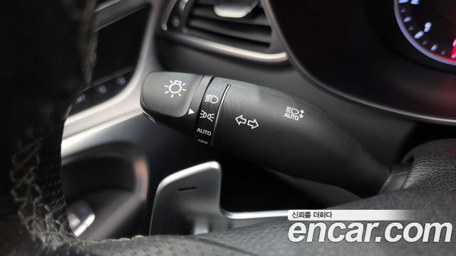Genesis G70 2019 — photo 26