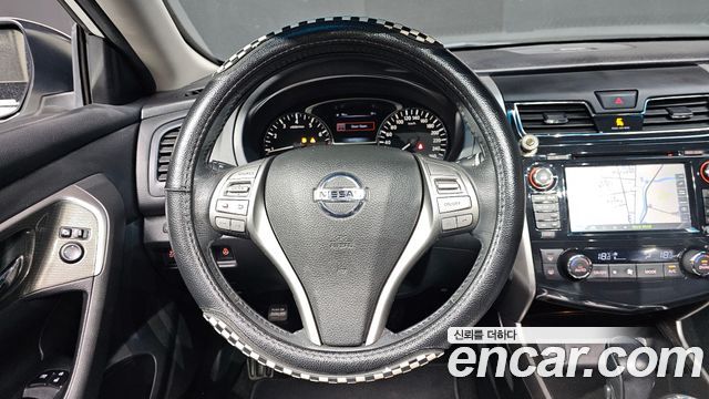 Nissan Altima 2015 — photo 13