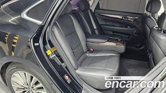 Hyundai Equus 2014 — photo 11