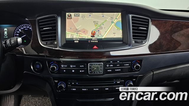 Hyundai Equus 2014 — photo 12
