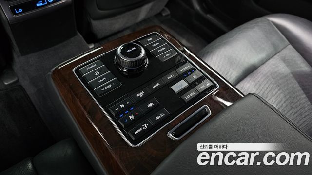 Hyundai Equus 2014 — photo 19