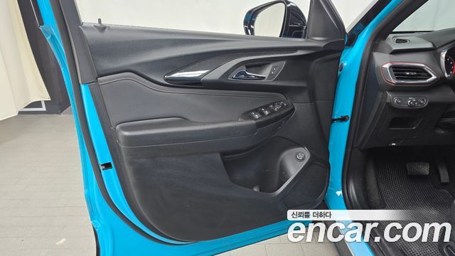 Chevrolet Korea Trailblazer 2022 — photo 14