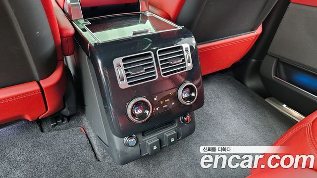 Land Rover Range Rover 2019 — photo 25
