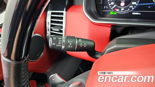 Land Rover Range Rover 2019 — photo 27