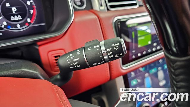 Land Rover Range Rover 2019 — photo 28