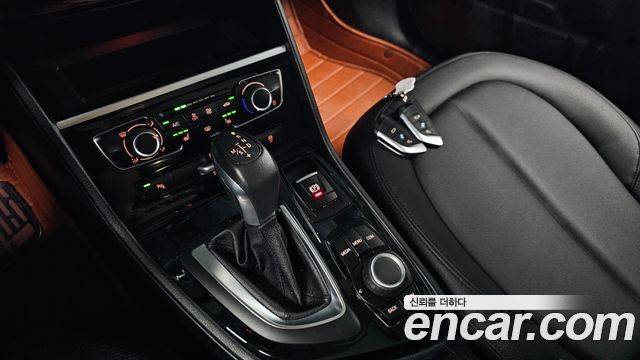 BMW 2-Series 2018 — photo 12