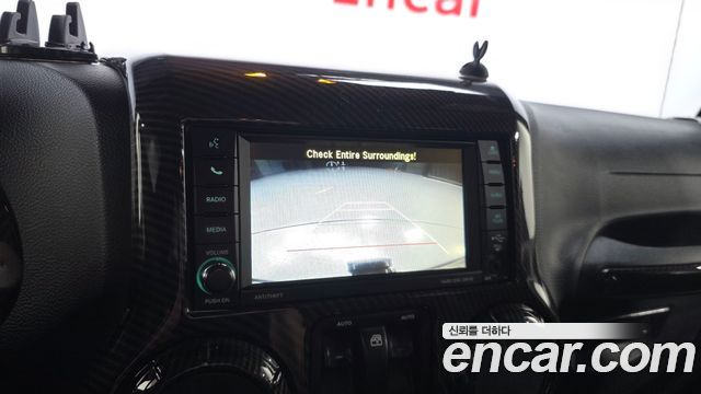 Jeep Wrangler 2016 — photo 15