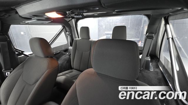 Jeep Wrangler 2016 — photo 18