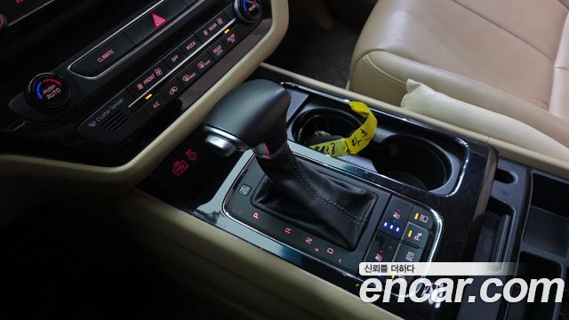 Kia Canival 2017 — photo 12