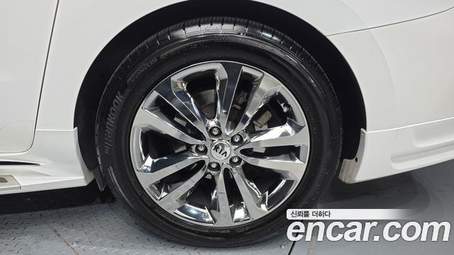 Kia Canival 2017 — photo 7