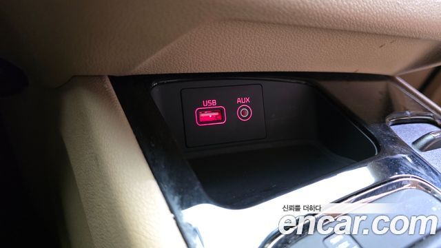 Kia Canival 2017 — photo 30