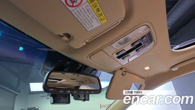 Kia Canival 2017 — photo 31