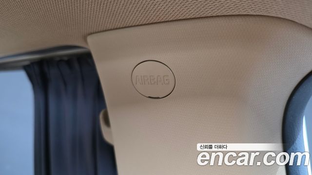 Kia Canival 2017 — photo 34