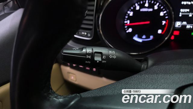 Kia Canival 2017 — photo 35