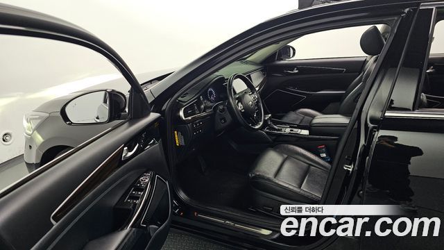 Kia K7 2018 — photo 9