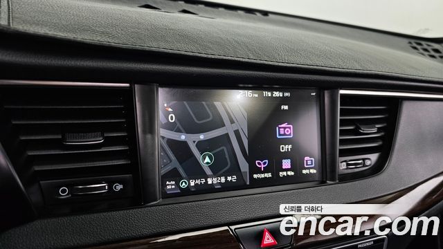 Kia K7 2018 — photo 13