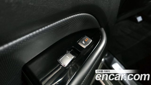KG Mobility Rexton 2019 — photo 30