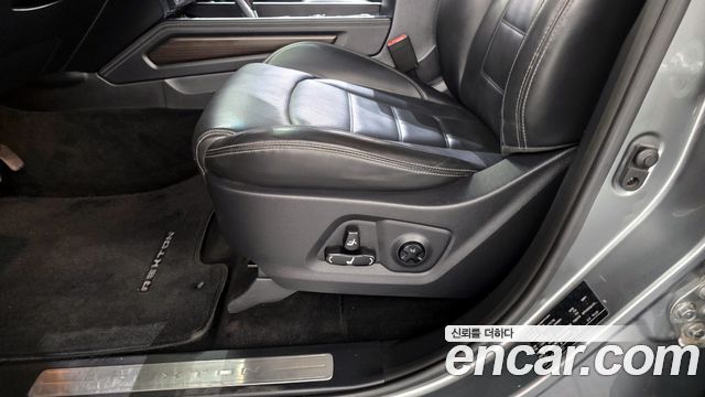 KG Mobility Rexton 2019 — photo 33