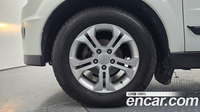 KG Mobility KORANDO 2012 — photo 5