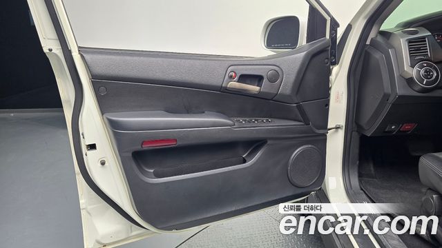 KG Mobility KORANDO 2012 — photo 14
