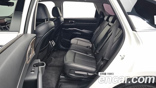 Kia Sorento 2021 — photo 25