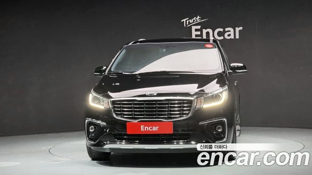 Kia Canival 2019 — photo 3