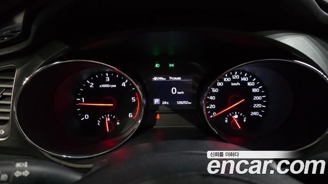 Kia Canival 2019 — photo 8