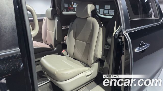 Kia Canival 2019 — photo 12