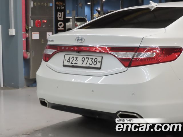 Hyundai Grandeur 2016 — photo 17