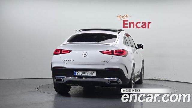 Mercedes-Benz GLE-Class 2023 — photo 4