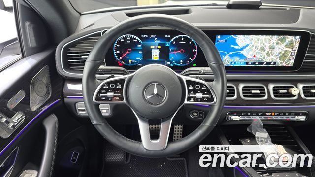 Mercedes-Benz GLE-Class 2023 — photo 18