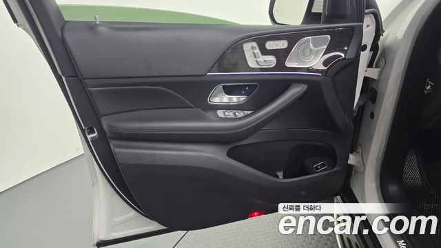 Mercedes-Benz GLE-Class 2023 — photo 14