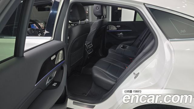 Mercedes-Benz GLE-Class 2023 — photo 16