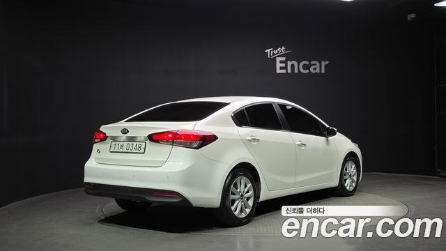 Kia K3 2016 — photo 2
