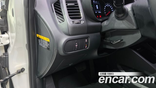 Kia K3 2016 — photo 23