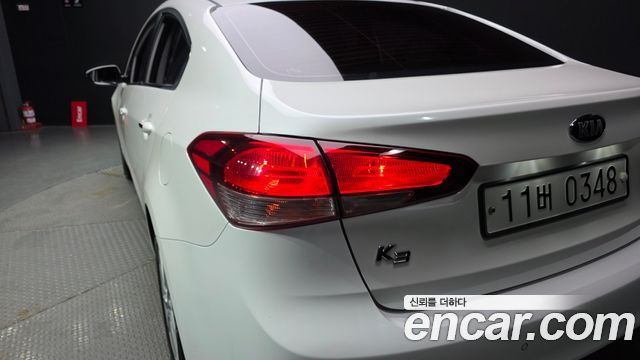 Kia K3 2016 — photo 9