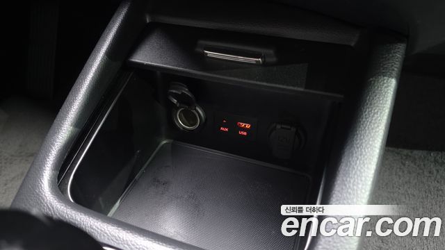 Kia K3 2016 — photo 29