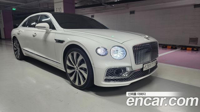Bentley Flying Spur 2022 — photo 3