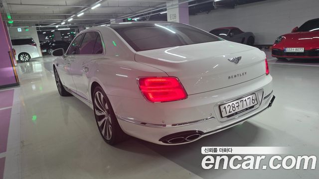 Bentley Flying Spur 2022 — photo 5