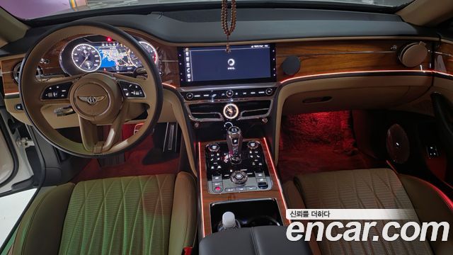 Bentley Flying Spur 2022 — photo 9